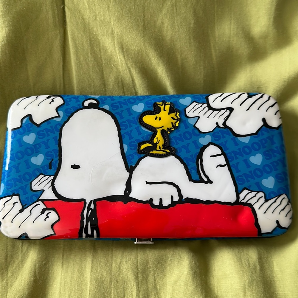 Snoopy wallet